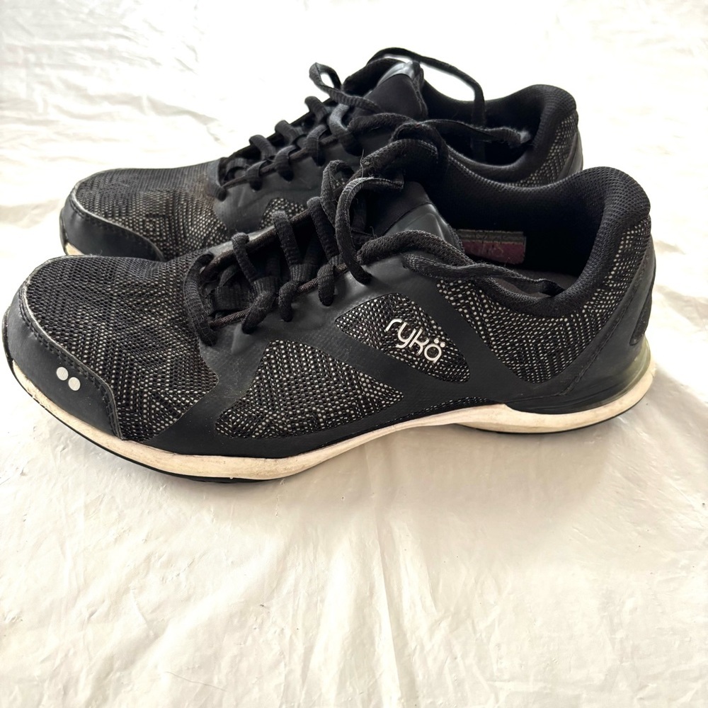 Ryka Grafik running shoes sneakers black white SZ 7 M Gently Worn - Picture 2 of 13